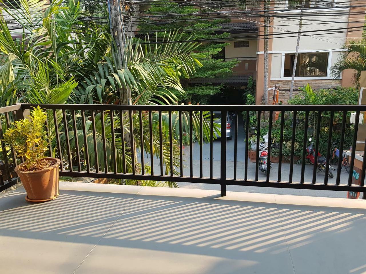 Villa Piyanattha House Chiang Mai Exterior foto